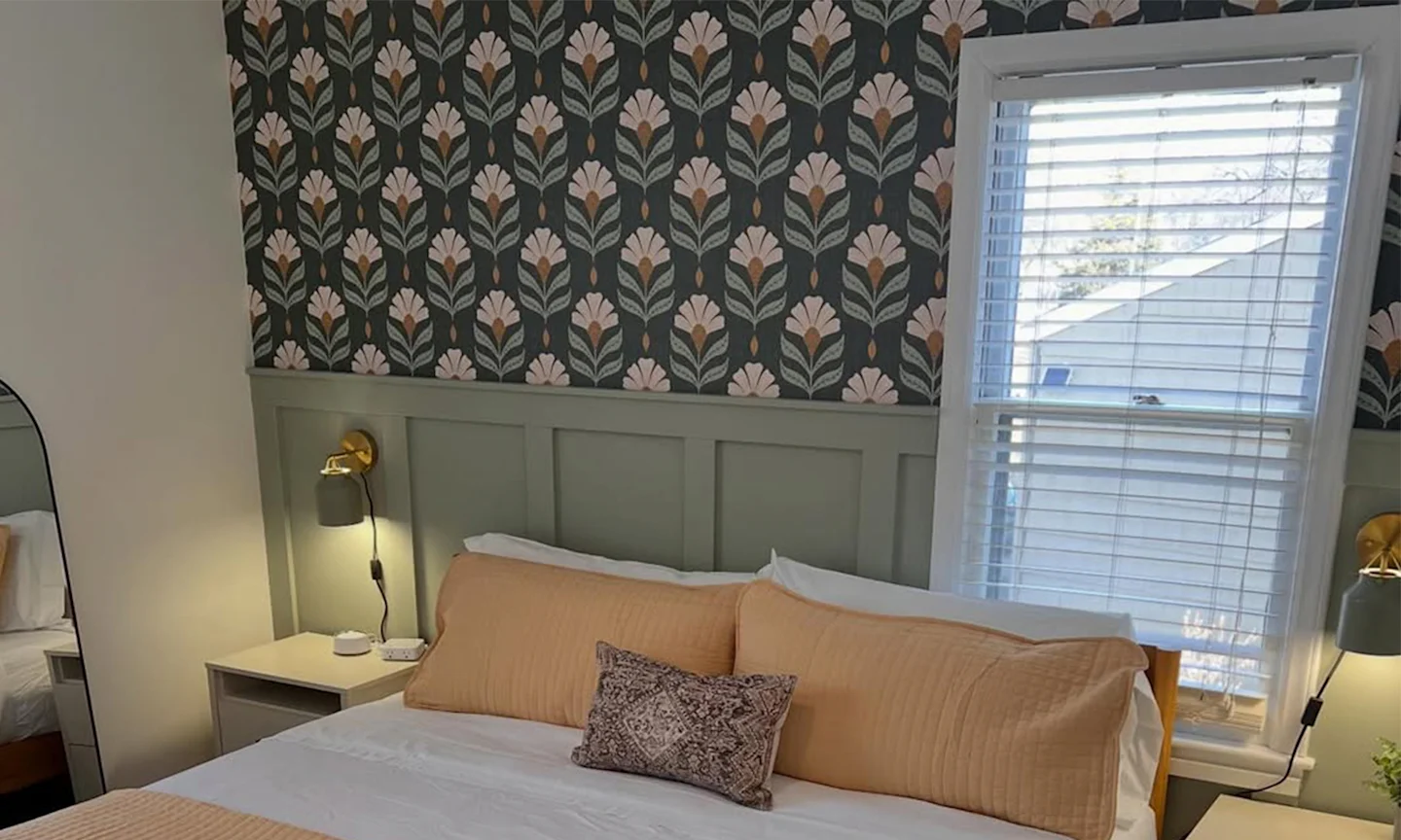 Bedroom with wallpaper in medium - Chiara - rustic green by scarlet_soleil.